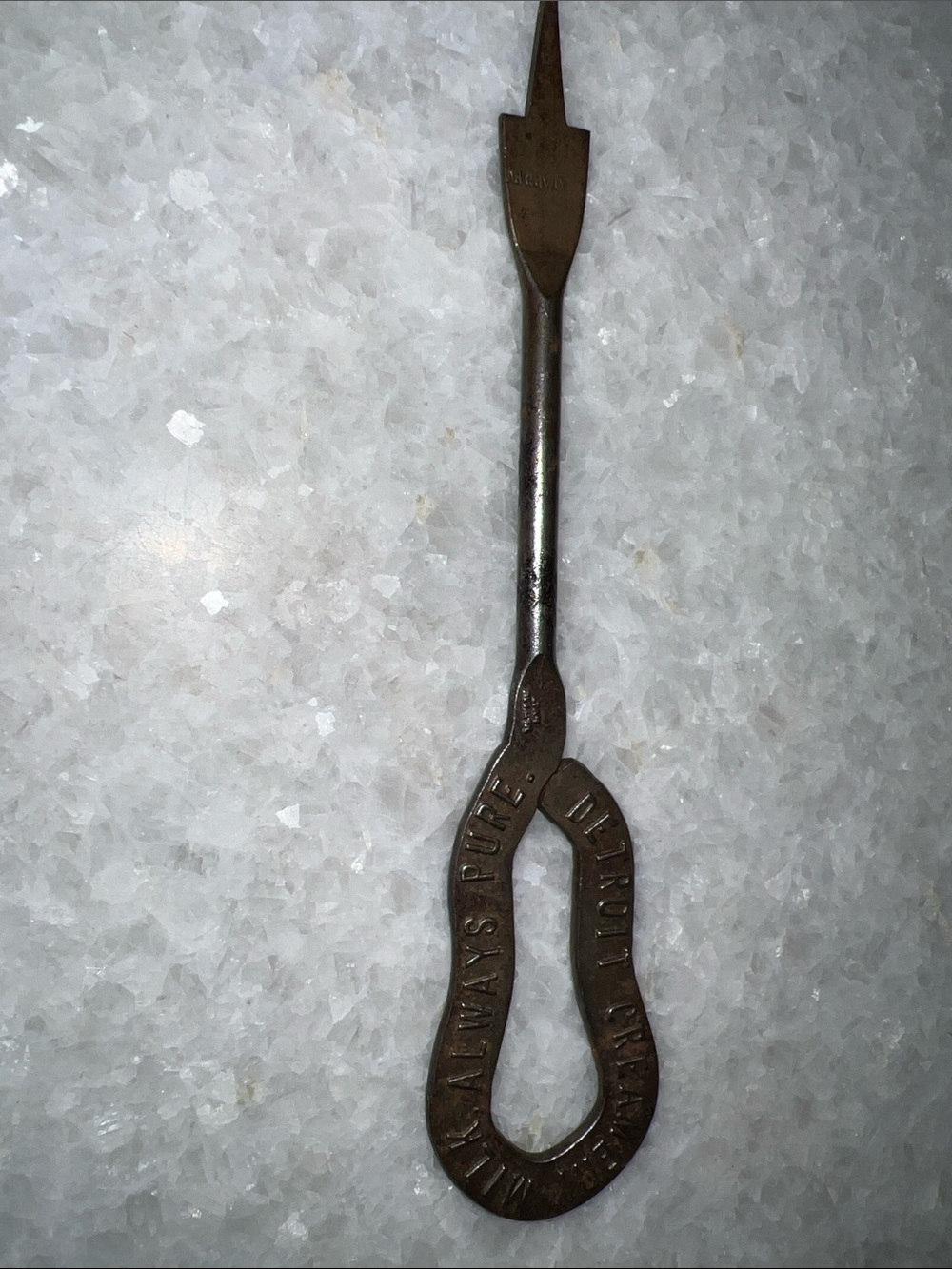 Antique 1900’s button fasteners and bottle opener - Picture 7 of 15
